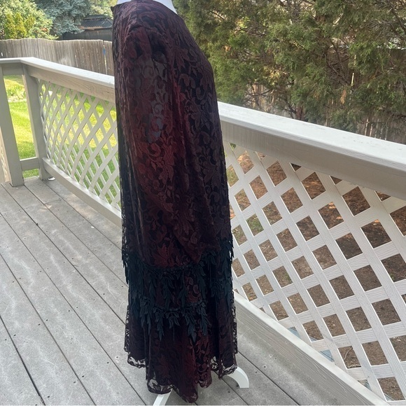 Vintage David‎ Rose Maroon Lace Black Midi Dress Padded Shoulders LS Formal - Picture 4 of 11